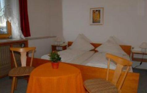 Hotel Gasthof Zum Neubau Kisslegg Room photo